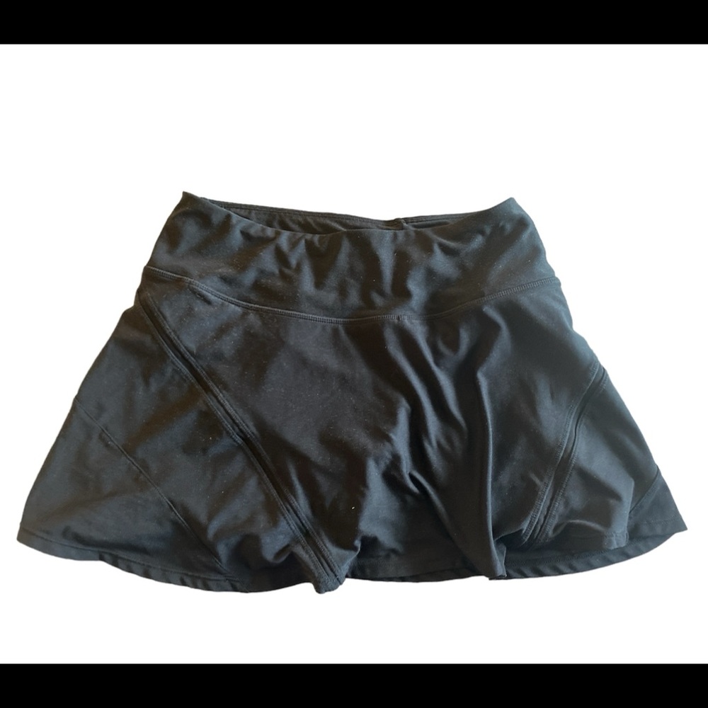 Black tennis skort